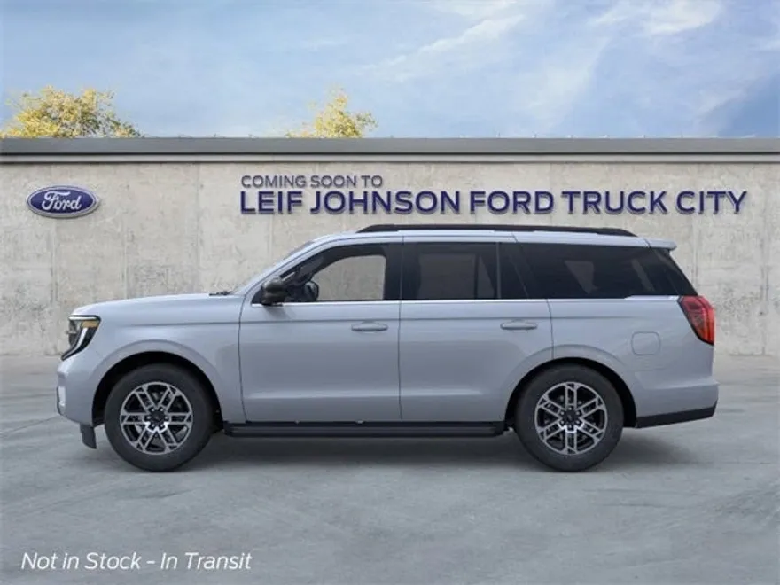 2025 Ford Expedition photo 1