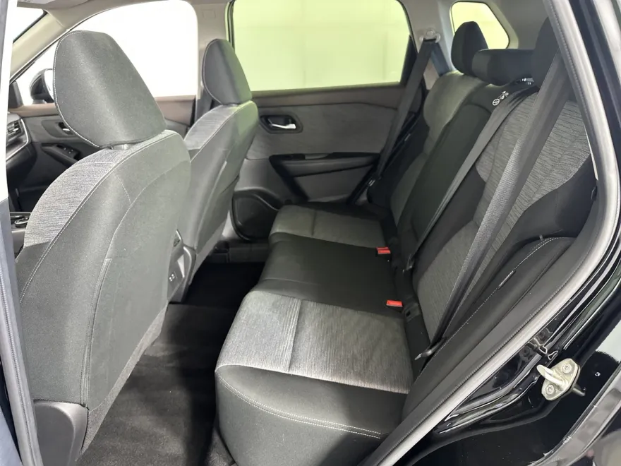 2023 Nissan Rogue SV photo 1