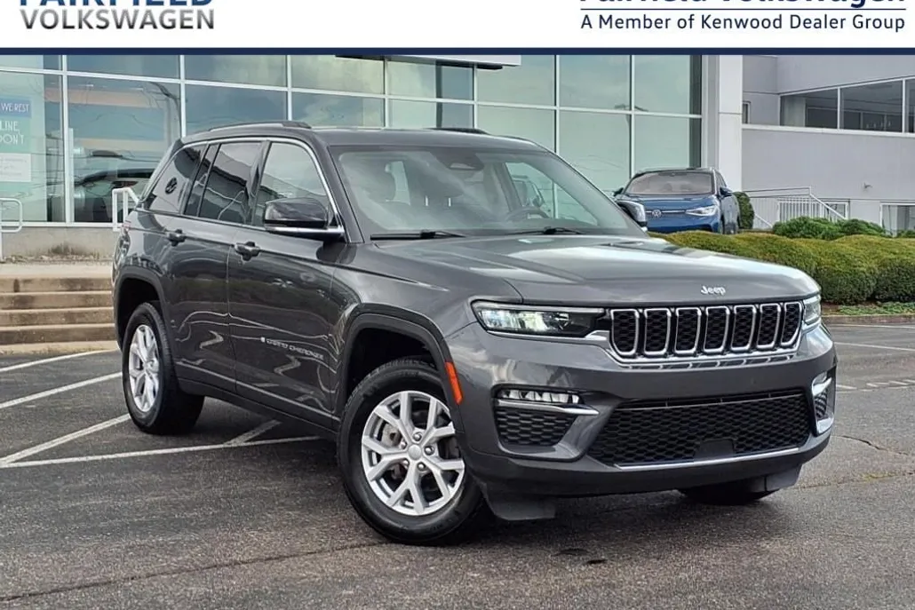 2022 Jeep Grand Cherokee Limited photo 1