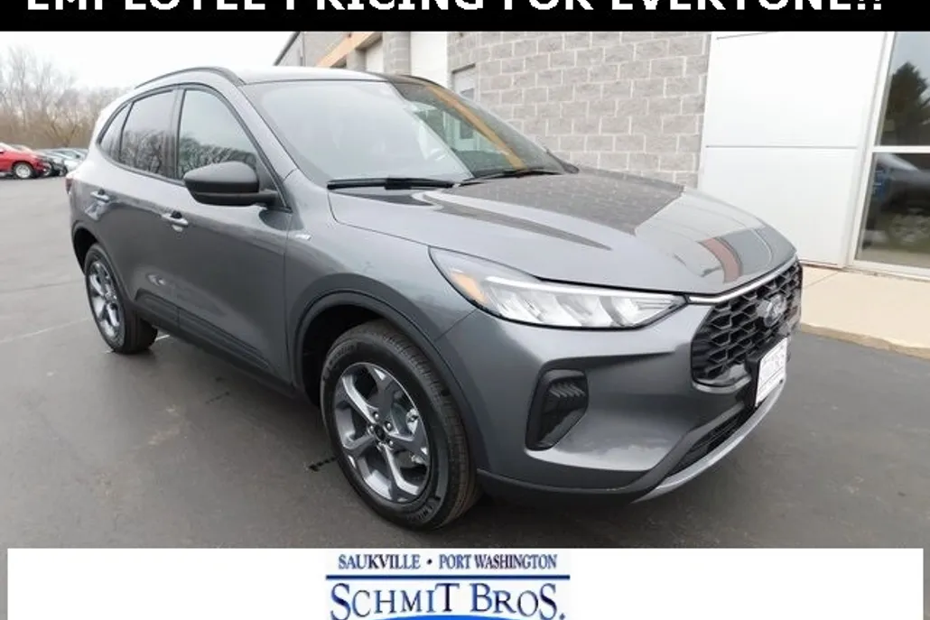 2025 Ford Escape ST-Line photo 1