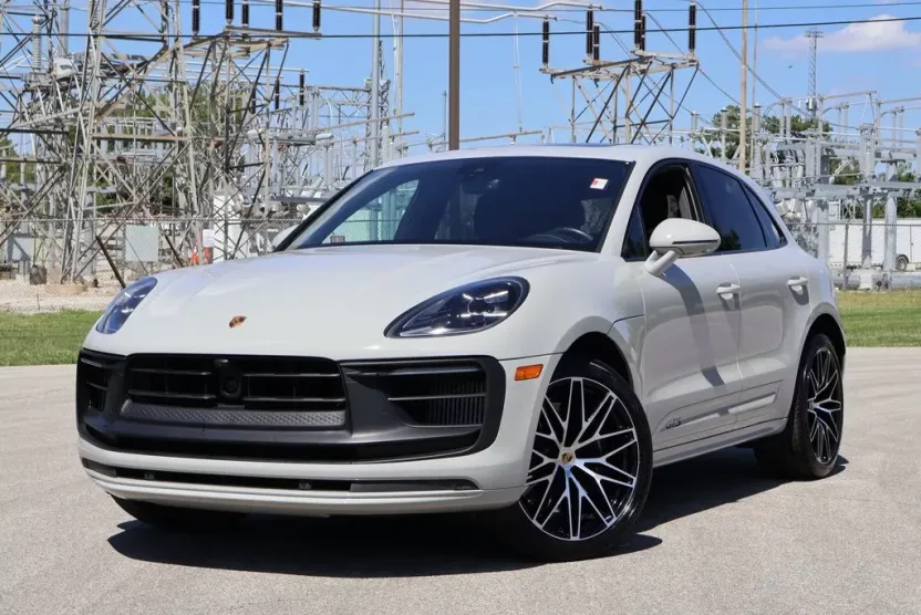2022 Porsche Macan GTS photo 1