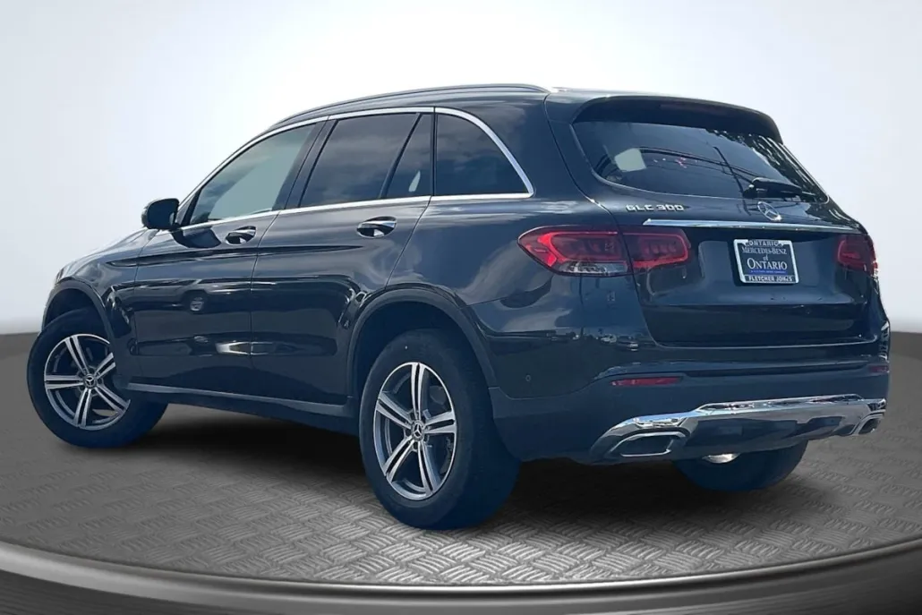 2021 Mercedes Benz GLC 300 photo 1