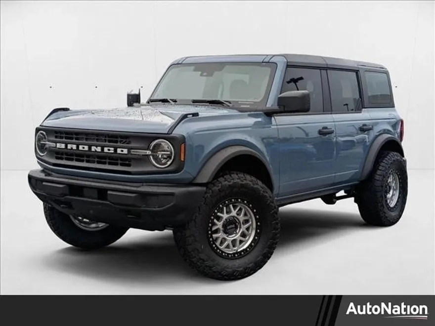 2025 Ford Bronco Base photo 1