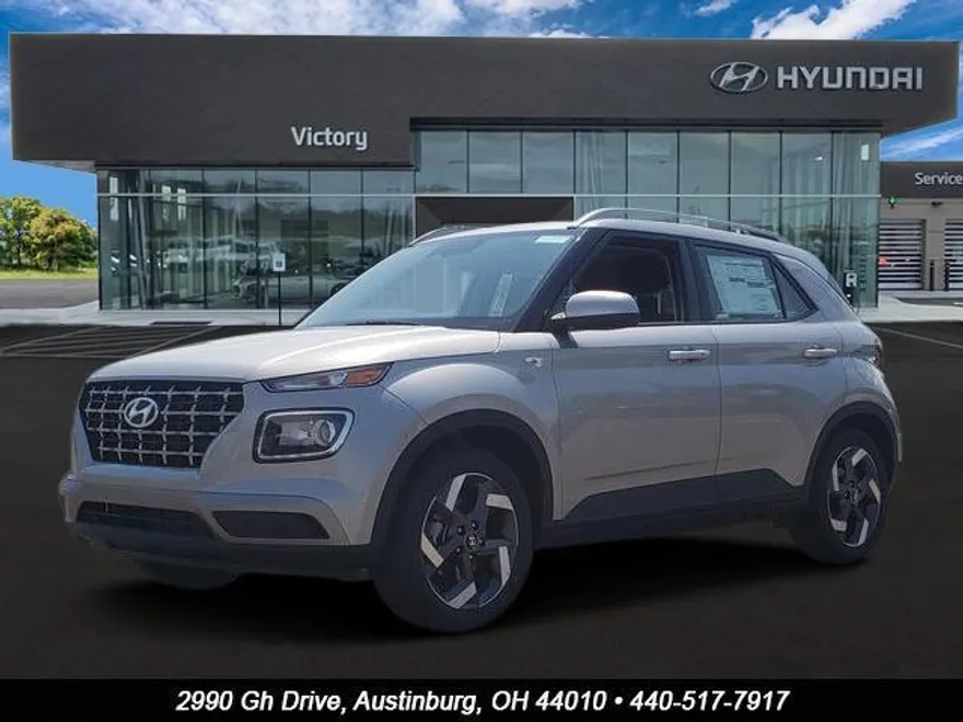 2025 Hyundai Venue SEL photo 1