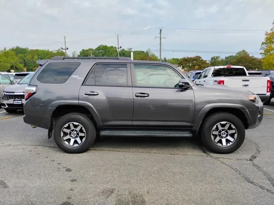 2021 Toyota 4Runner TRD Off-Road Premium 4WD photo 1