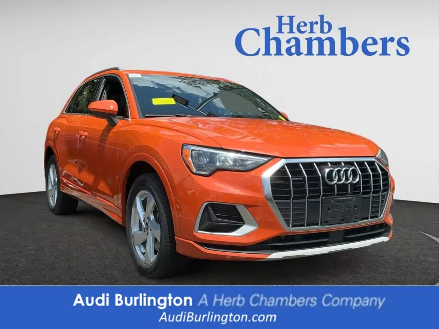 2022 Audi Q3 Premium photo 1