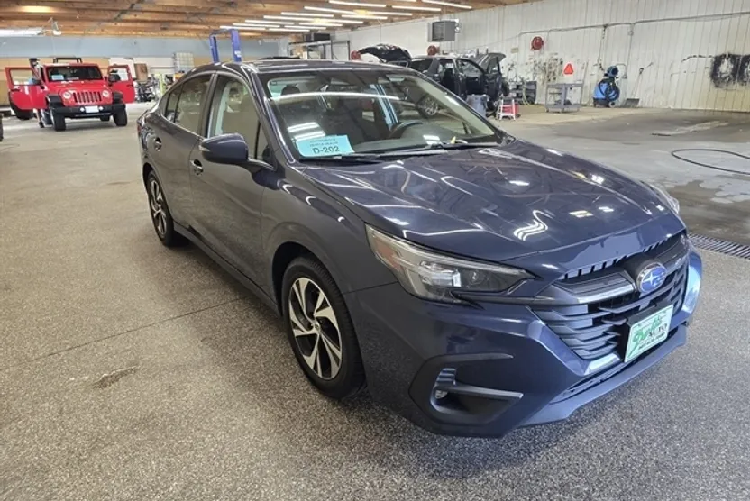 2023 Subaru Legacy Premium photo 1