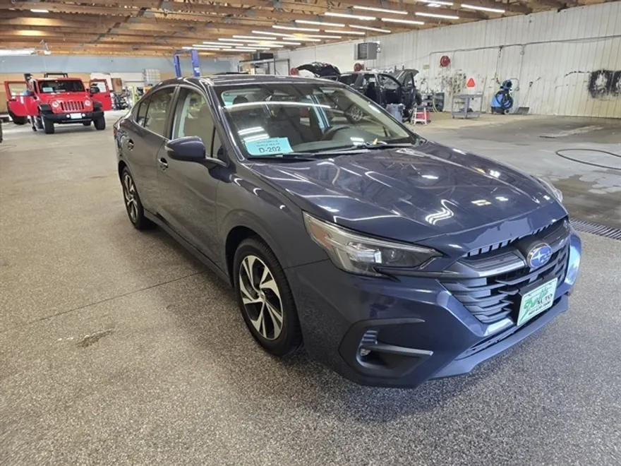2023 Subaru Legacy Premium photo 1