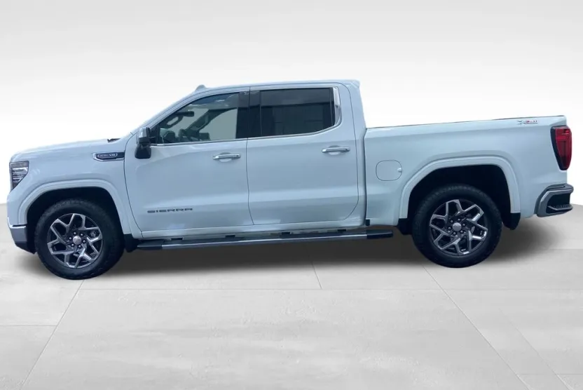 2022 Gmc Sierra 1500 SLT photo 1