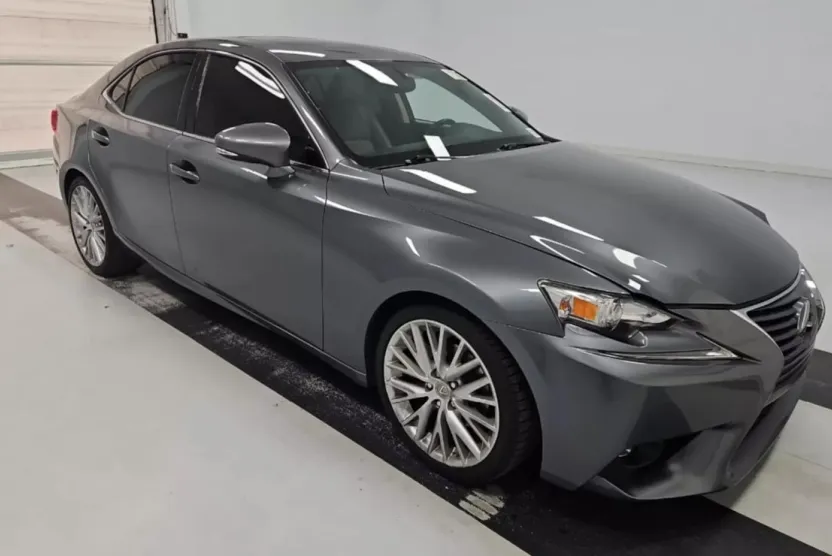 2015 Lexus IS 250 photo 1