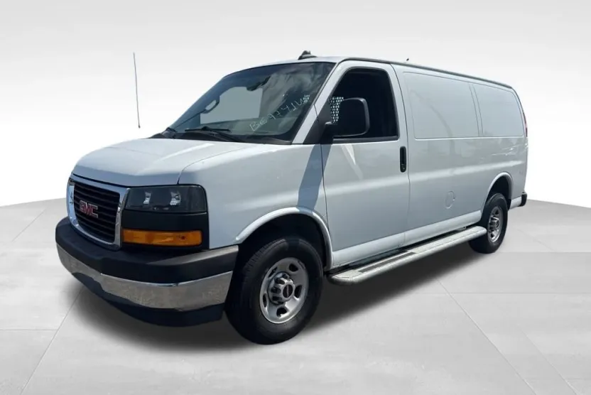 2023 Gmc Savana Cargo 2500 photo 1