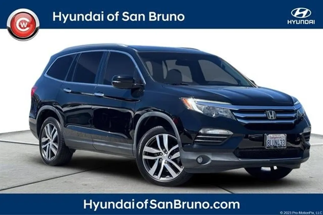 2017 Honda Pilot Elite photo 1