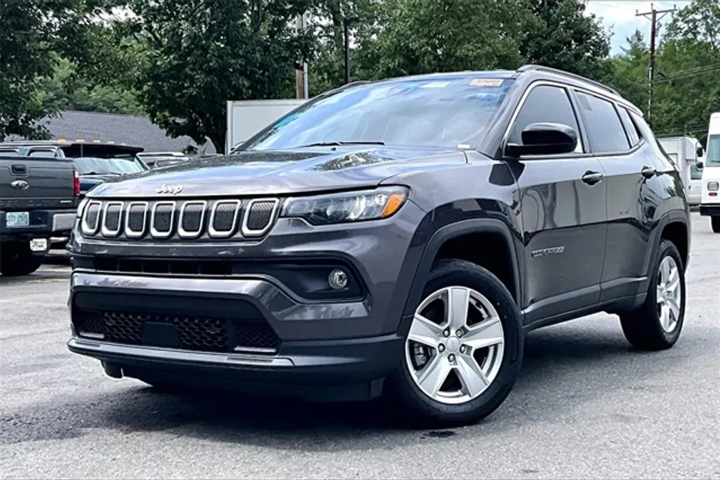2022 Jeep Compass Latitude photo 1