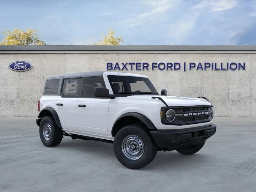 2025 Ford Bronco Base photo 1