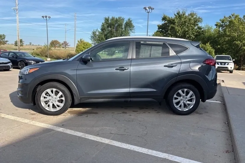 2019 Hyundai Tucson Value photo 1