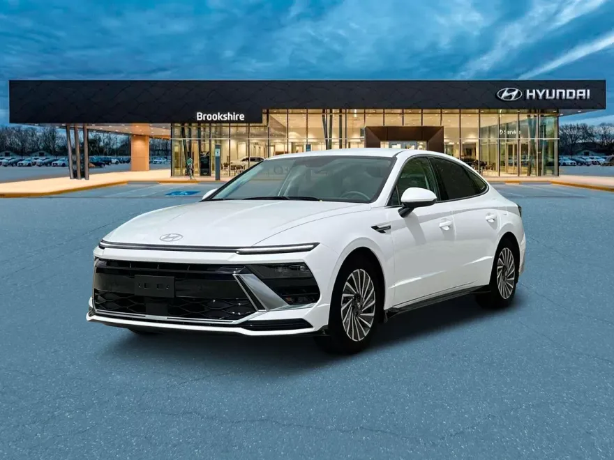 2025 Hyundai Sonata Hybrid SEL photo 1
