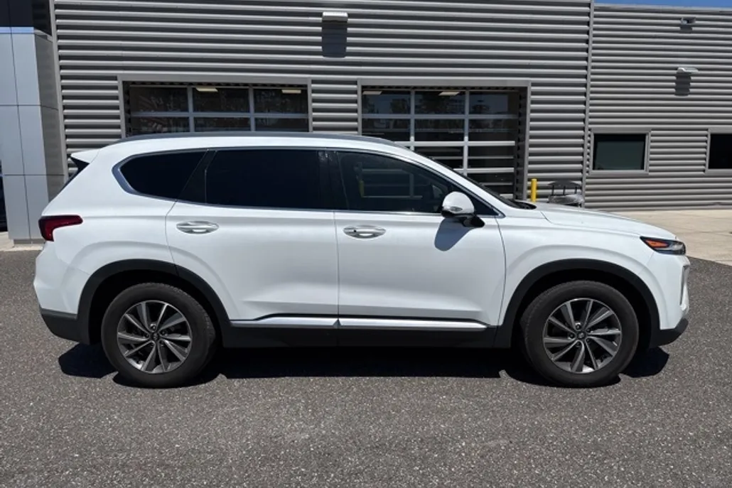 2019 Hyundai Santa Fe Ultimate photo 1