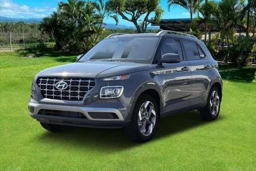 2025 Hyundai Venue SEL photo 1
