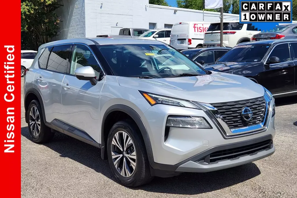 2021 Nissan Rogue SV photo 1
