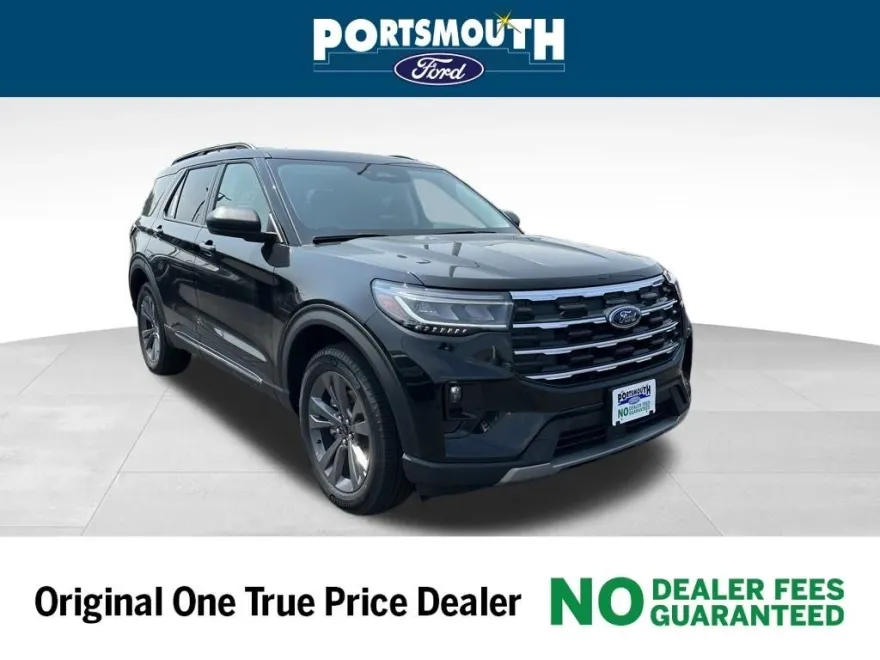 2025 Ford Explorer photo 1