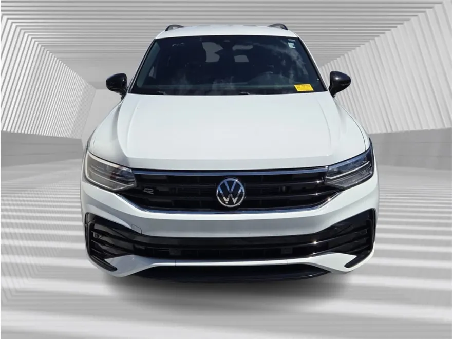 2022 Volkswagen Tiguan SE R-Line Black photo 1