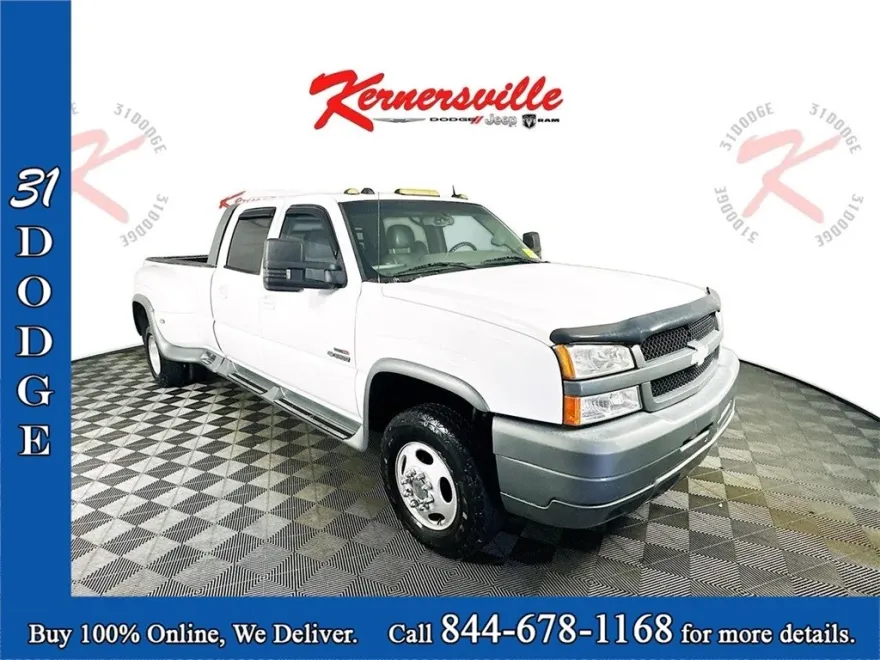 2004 Chevrolet Silverado 3500HD Base photo 1