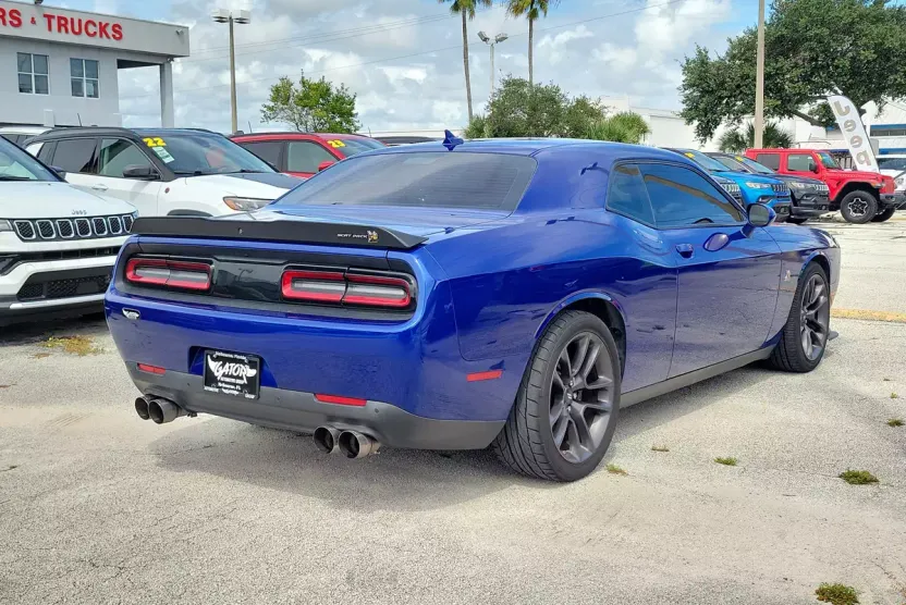 2021 Dodge Challenger R/T Scat Pack photo 1