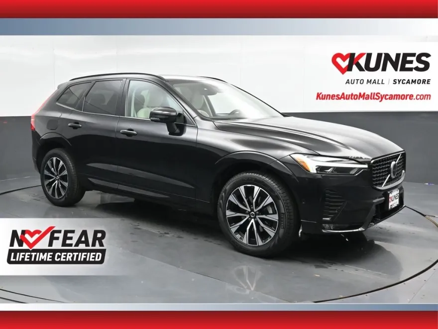 2023 Volvo XC60 B5 Plus photo 1
