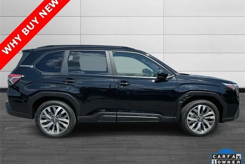 2025 Subaru Forester Touring photo 1