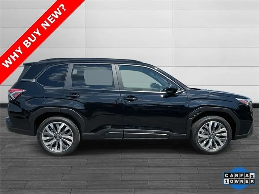 2025 Subaru Forester Touring photo 1