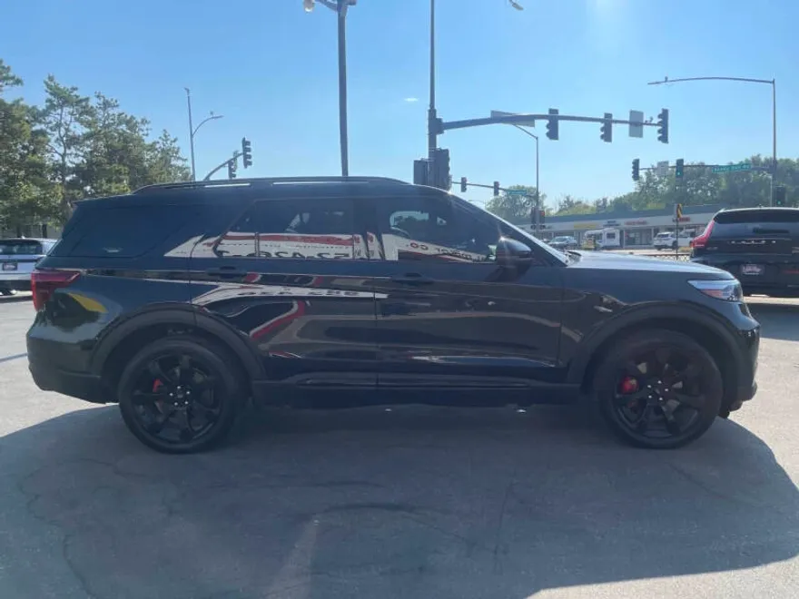 2020 Ford Explorer ST photo 1