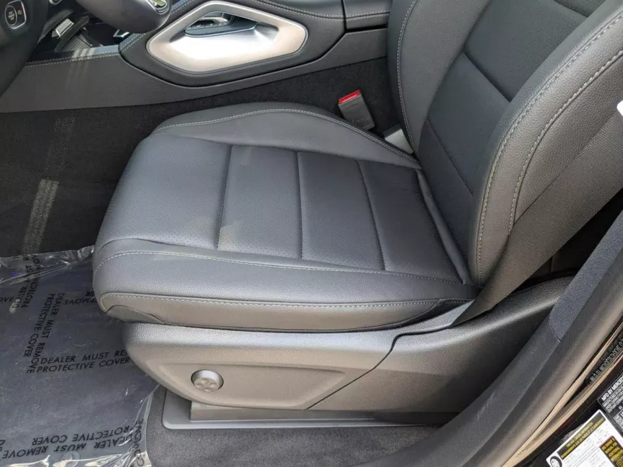 2025 Mercedes Benz GLE 450 4MATIC photo 1