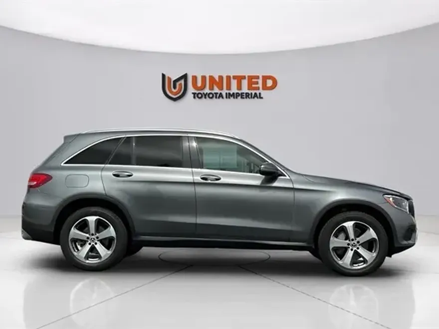 2019 Mercedes Benz GLC 300 photo 1