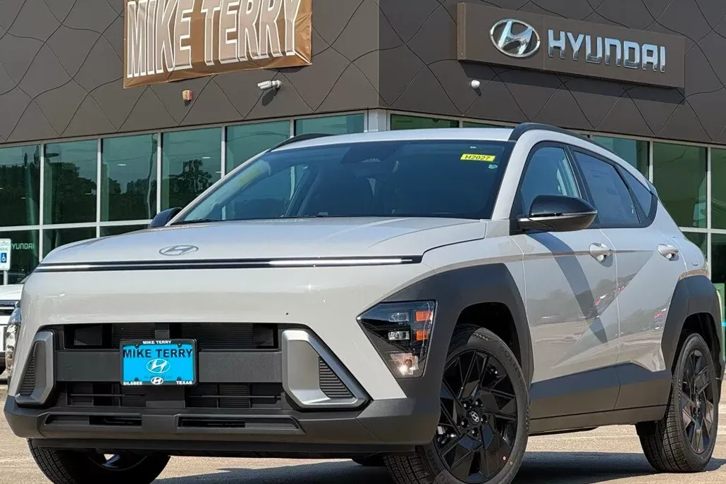 2026 Hyundai Kona SEL photo 1