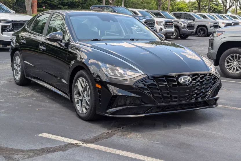 2023 Hyundai Sonata SEL photo 1