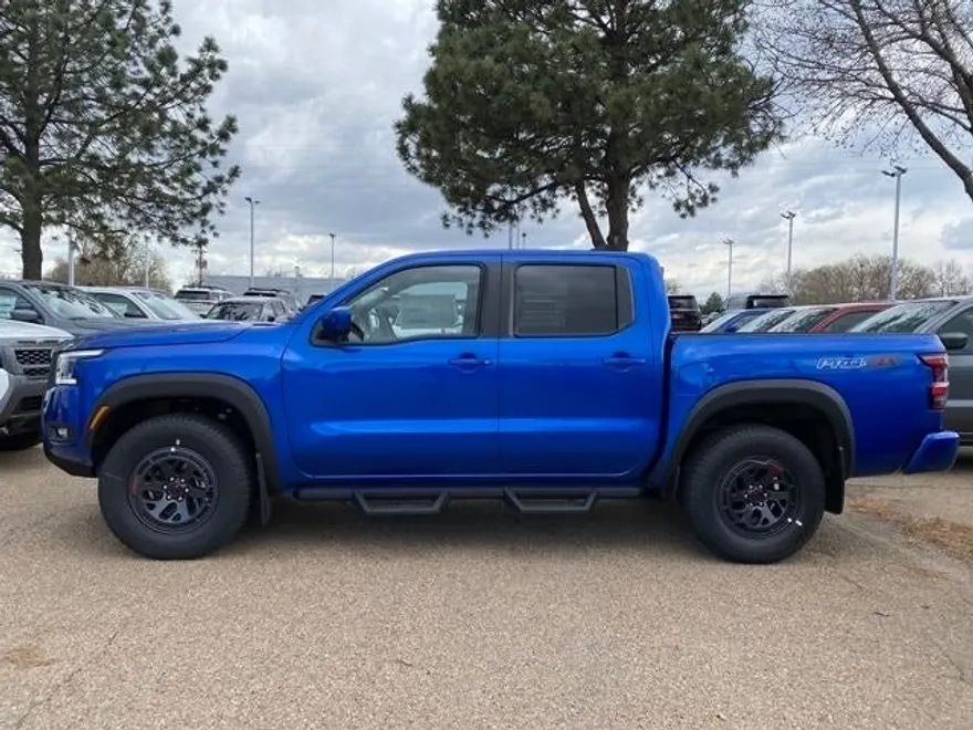 2025 Nissan Frontier PRO-4X photo 1