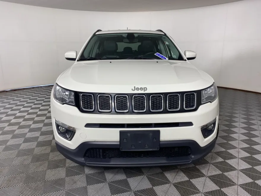 2020 Jeep Compass Latitude photo 1