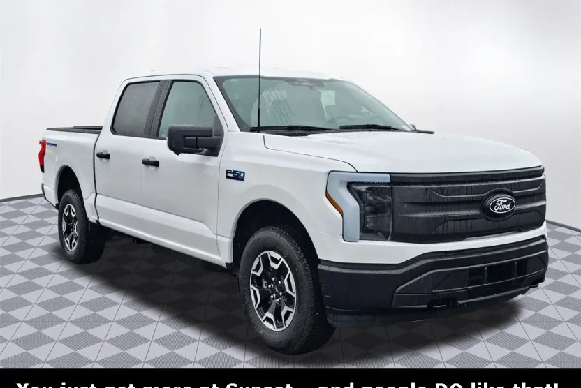 2024 Ford F-150 Lightning photo 1
