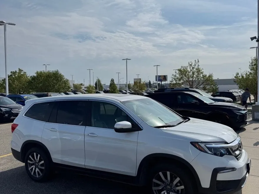 2022 Honda Pilot EX-L photo 1