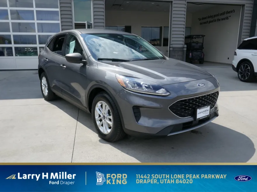 2022 Ford Escape SE Hybrid photo 1