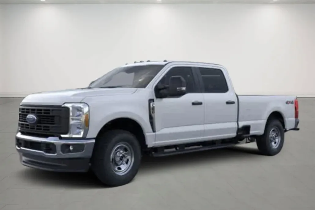 2023 Ford F-350 XL photo 1