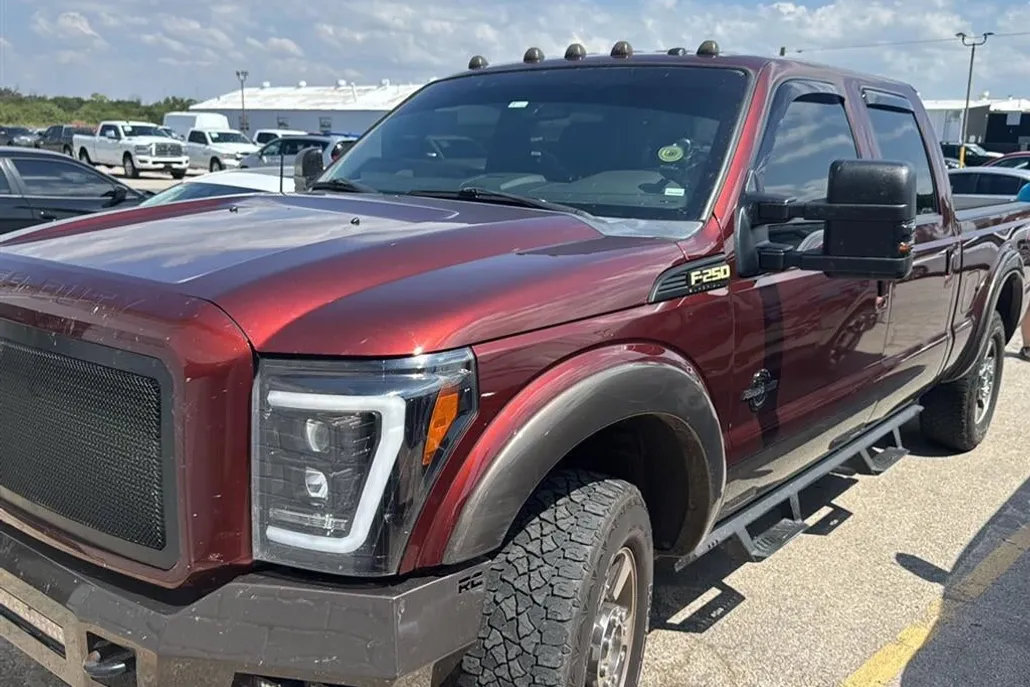 2016 Ford F-250 Lariat photo 1