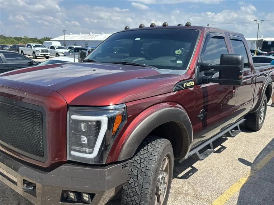2016 Ford F-250 Lariat photo 1
