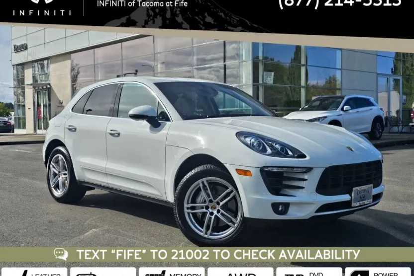2015 Porsche Macan S photo 1