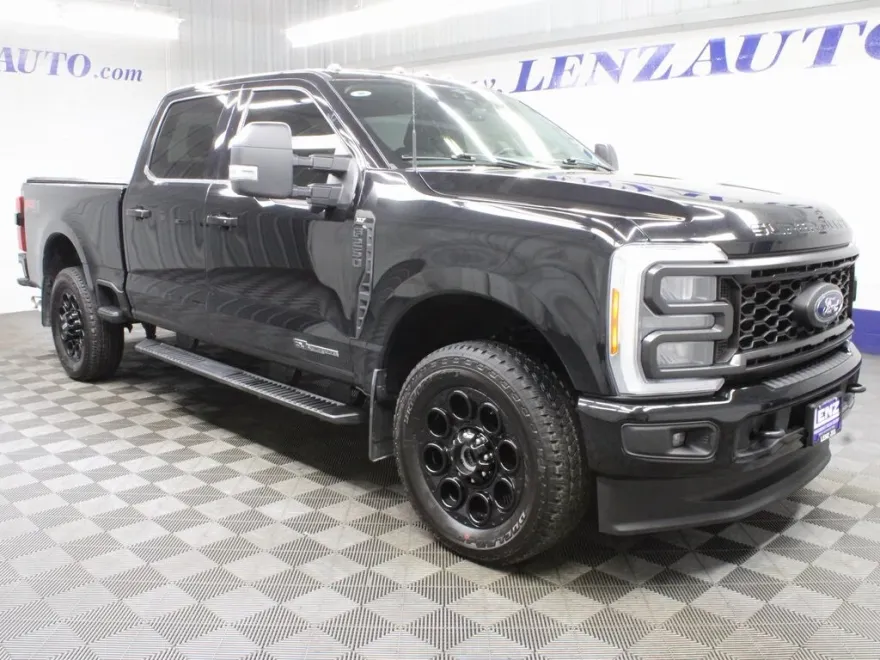 2023 Ford F-250 photo 1