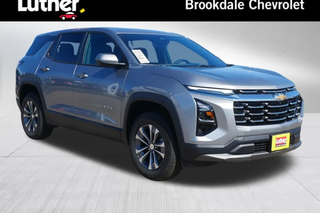 2026 Chevrolet Equinox LT photo 1