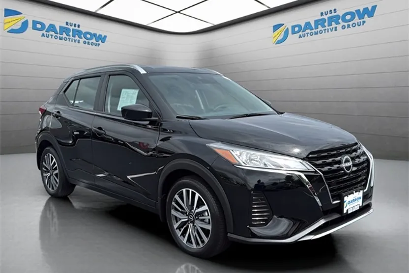 2023 Nissan Kicks SV photo 1