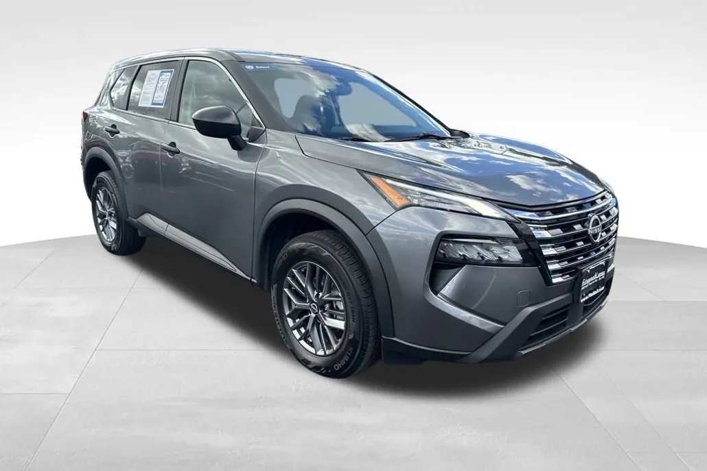 2024 Nissan Rogue S photo 1