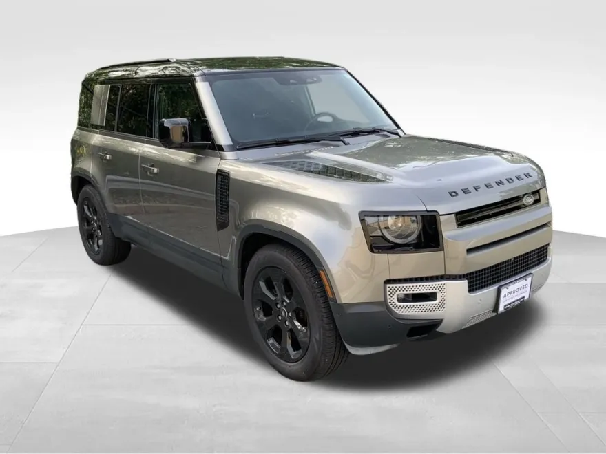 2025 Land Rover Defender 110 S photo 1