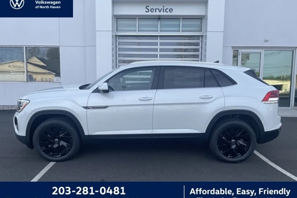 2026 Volkswagen Atlas Cross Sport SE Technology photo 1